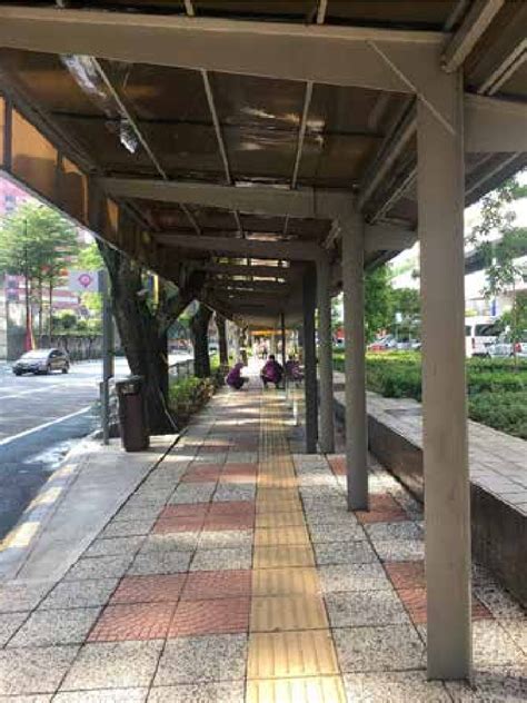 pedestrian walkway in malay